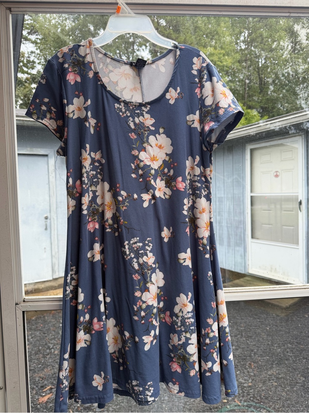 Rue21 Navy Blue Floral Swing Tunic
